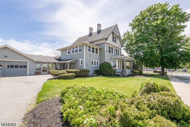 417 W Black Well St Ab — photo