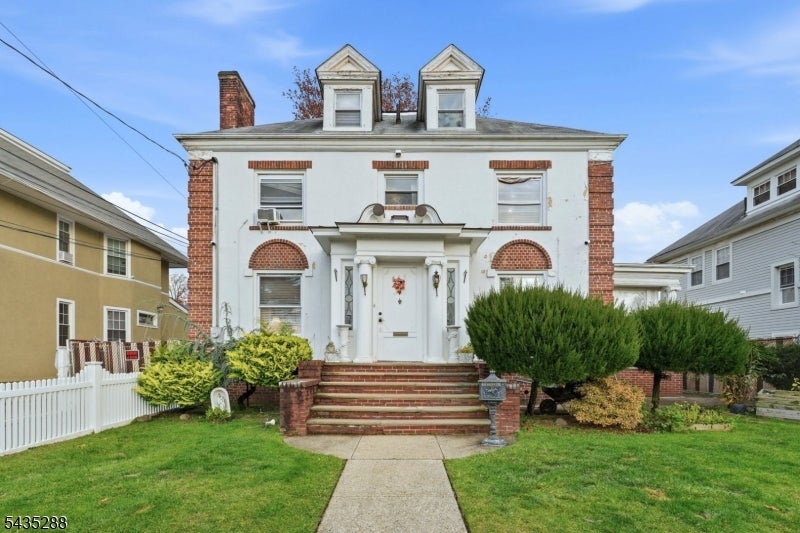 449 Union Ave — photo