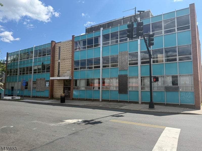 700 Park — photo