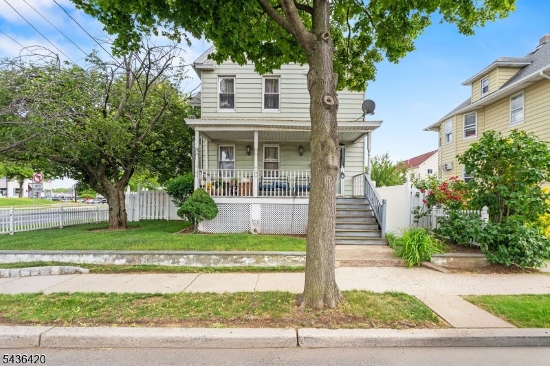 33 Pulaski Pl — photo