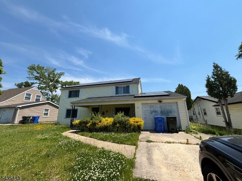 62 Hawthorne Ln — photo