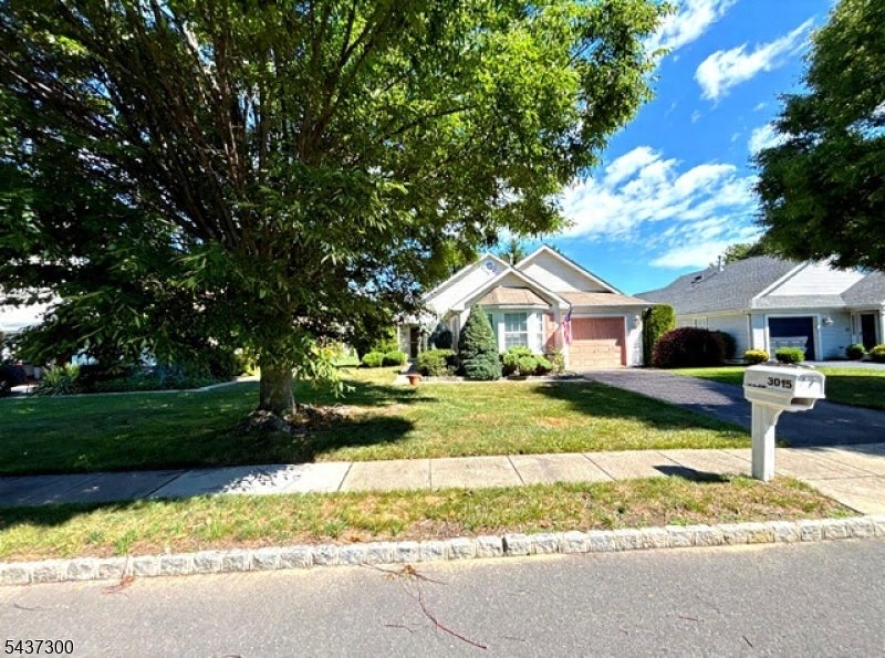 3015 Fieldcrest Ln — photo