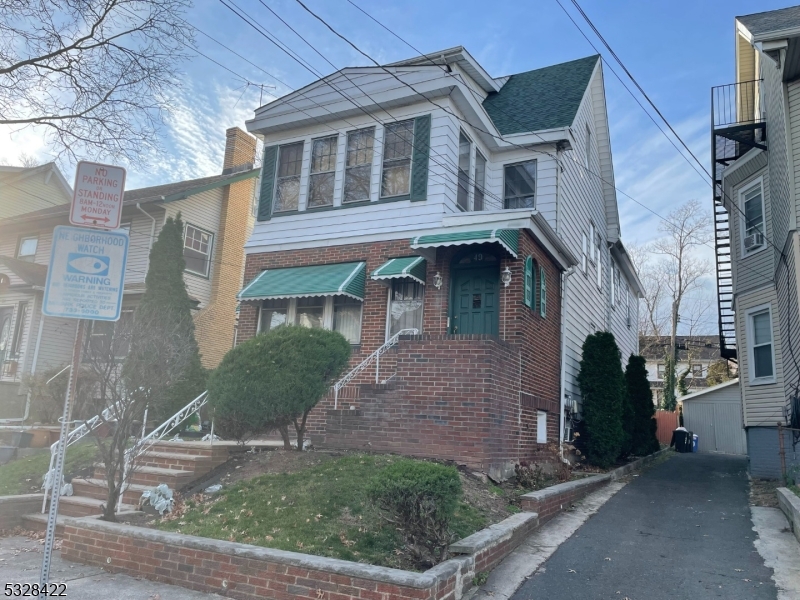 47 Montrose Street — photo
