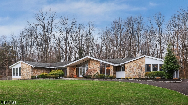 24 William Penn Road — photo