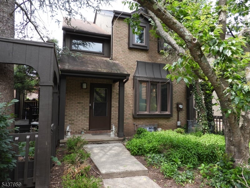 41 Riverbend Dr — photo