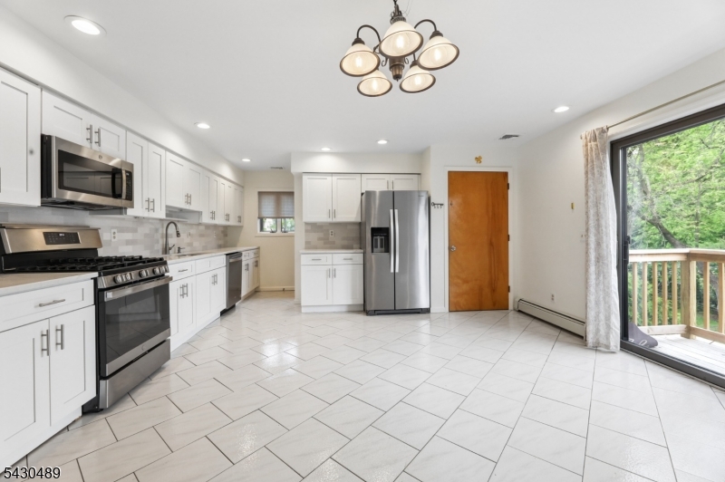 15 W Bradford Avenue — photo