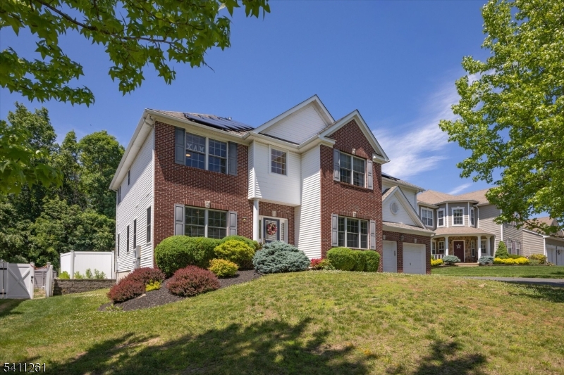 15 Winding Ridge Road, Lake Hopatcong, NJ 07849