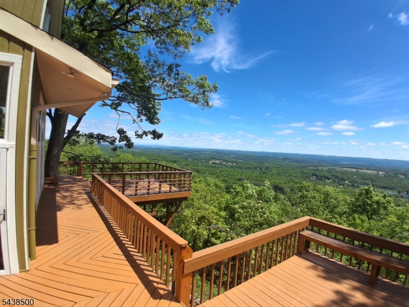 20 Upper Mountain Road — photo