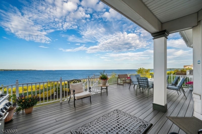 23 Lighthouse Dr — photo