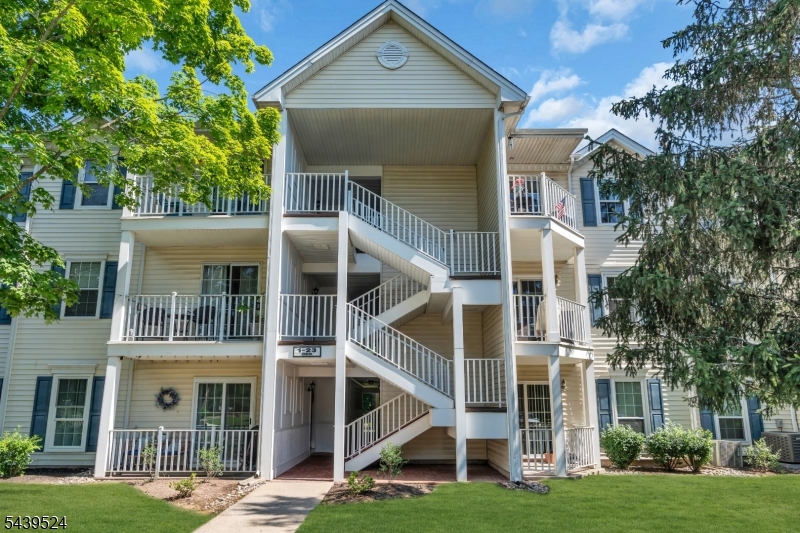 19 Amethyst Way 19 — photo