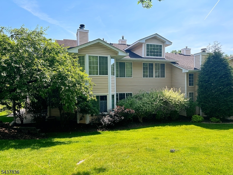 15 Crossfield Court — photo