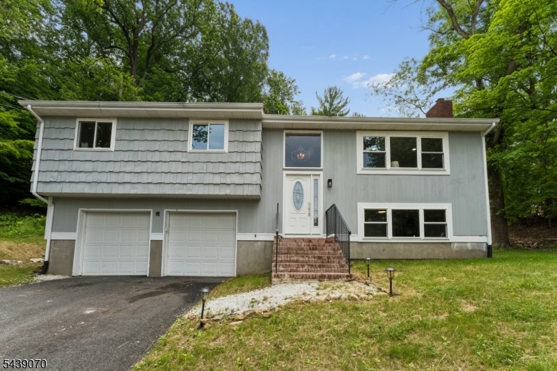 403 E Shore Trl — photo