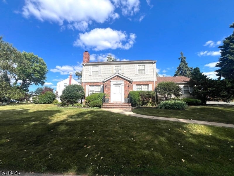 321 Tucker Ave — photo