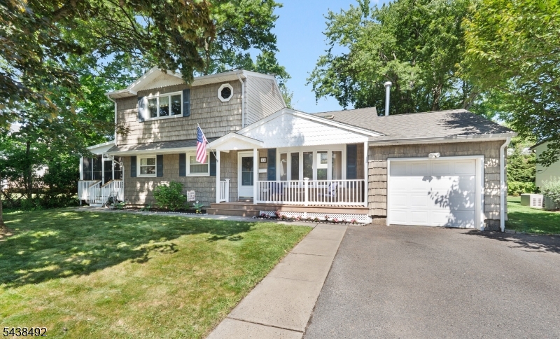 14 Kemp Drive, Springfield, NJ 07081