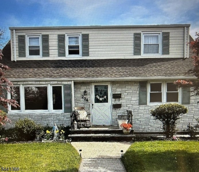 234 W High St 1 — photo