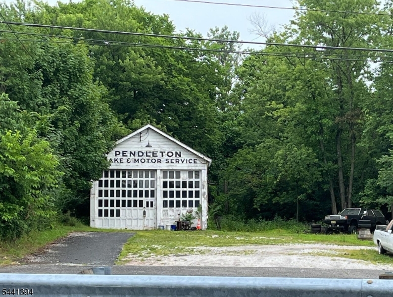 131 Route 206 — photo