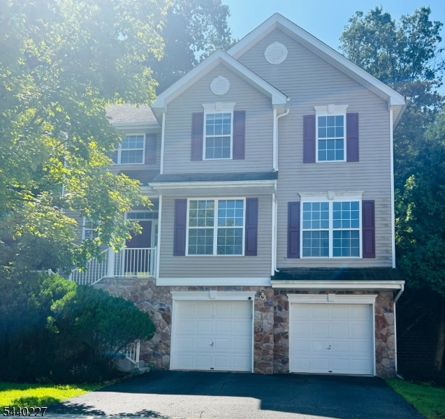 310 Winding Hill Drive — photo