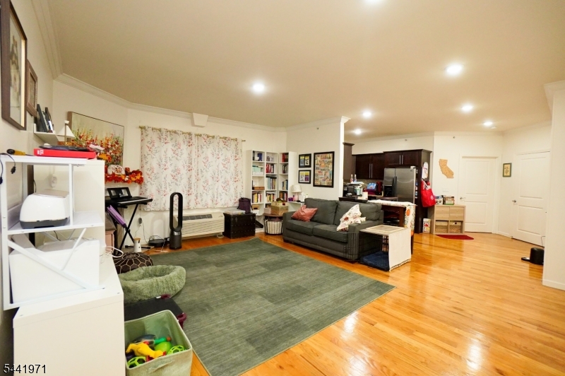6708 Jackson Street 8 — photo