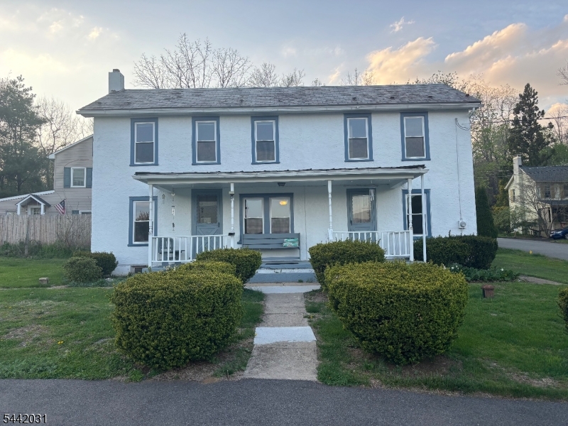 6 Thacher Avenue — photo