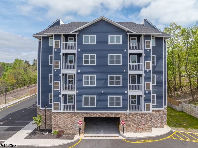 2 Flanders Rd 517 517 — photo