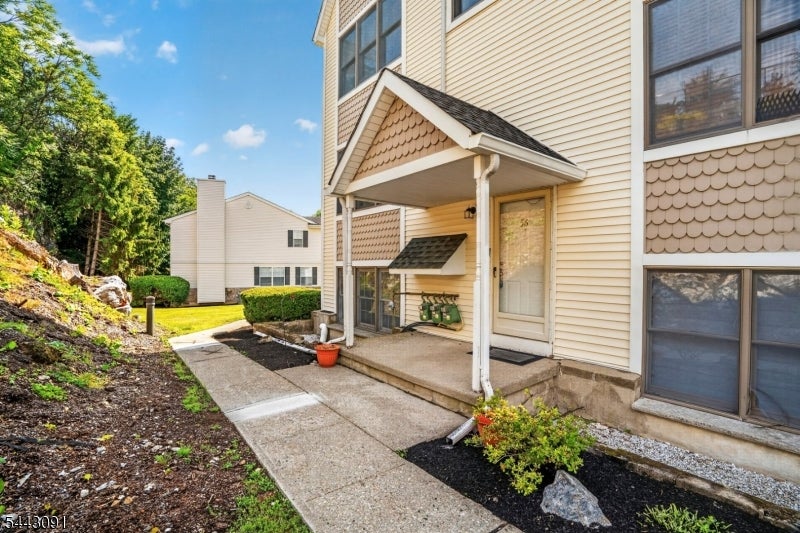 56 Portsmouth Ct 56 — photo