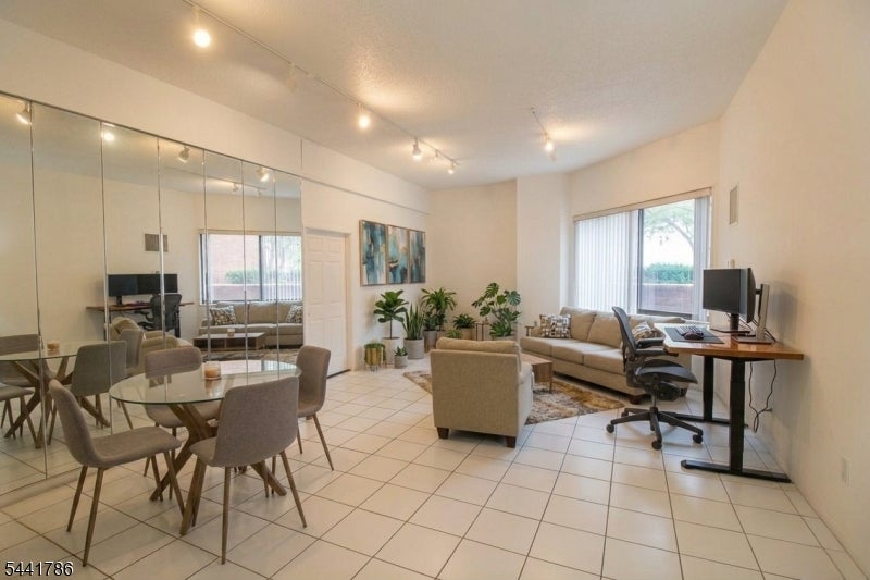 108 Harmon Cove Tower — photo