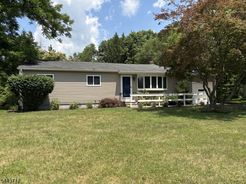 60 Meadowbrook Drive — photo