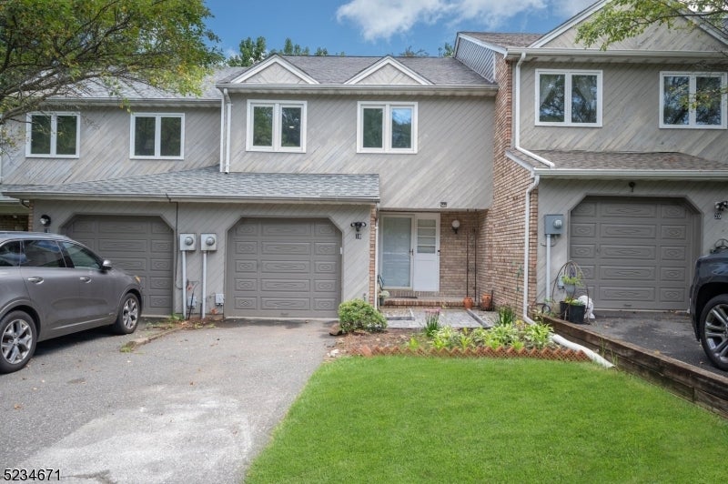 18 Guilford Ct — photo