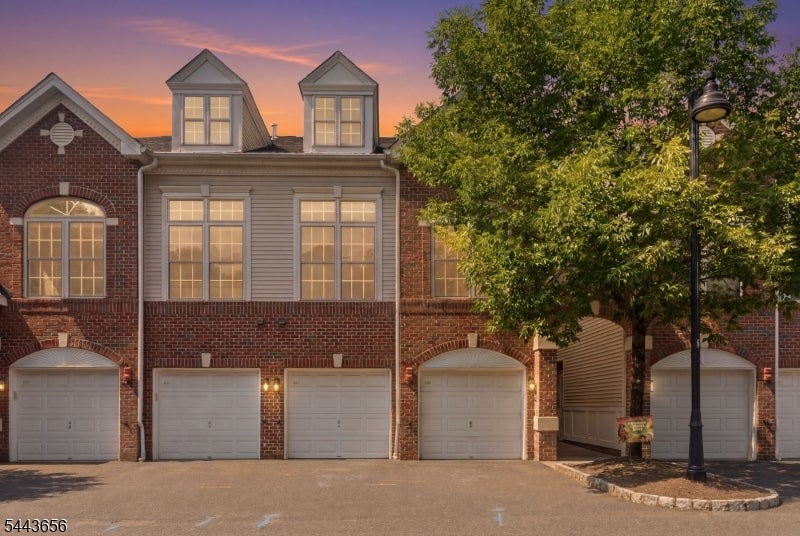 408 Donato Cir 408 — photo