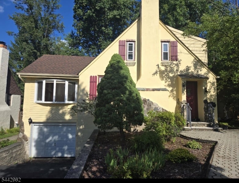 17 Dogwood Ter — photo