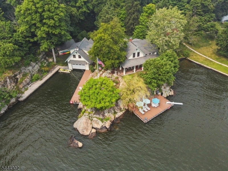 55 Raccoon Island Rd — photo