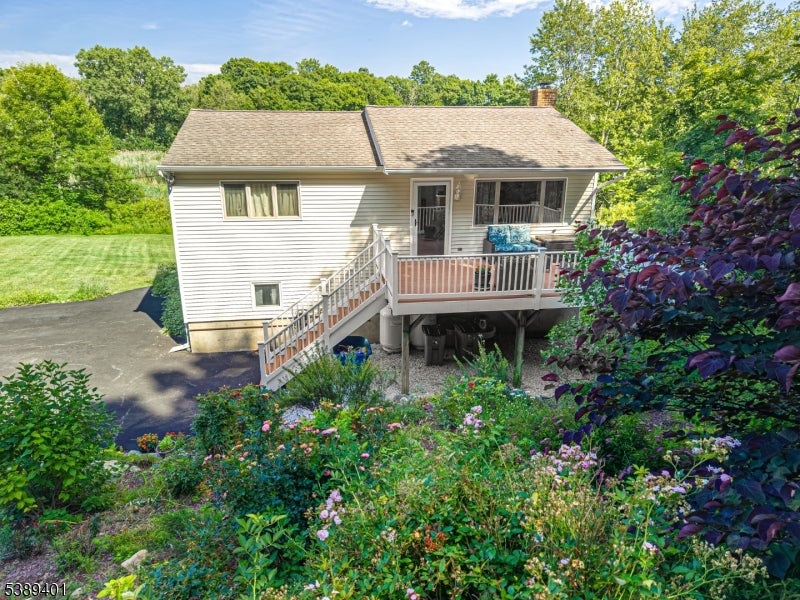 8 Pond Dr — photo