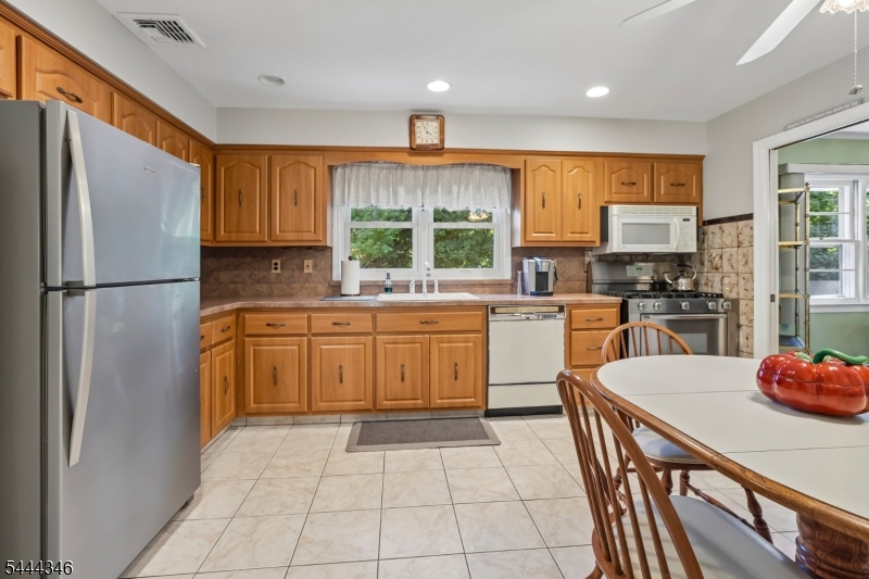 270 Midwood Road, Paramus, NJ 07652 — photo 3
