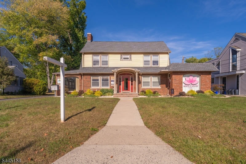 150 W End Avenue — photo
