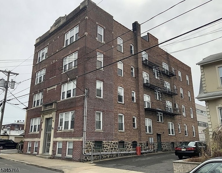 214 Lawton Avenue 14 — photo
