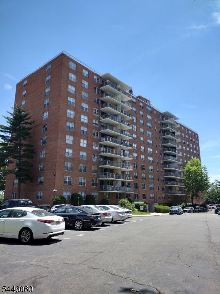 301 Beech St 7E — photo