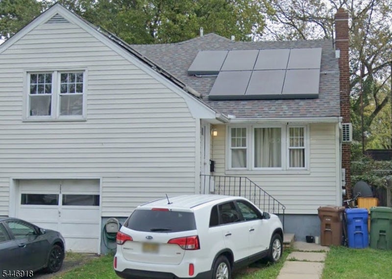 208 E Price St — photo
