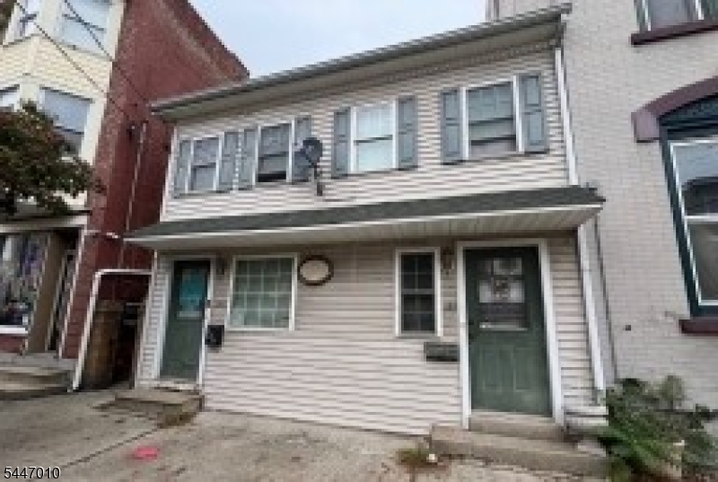 151 S Main Street — photo