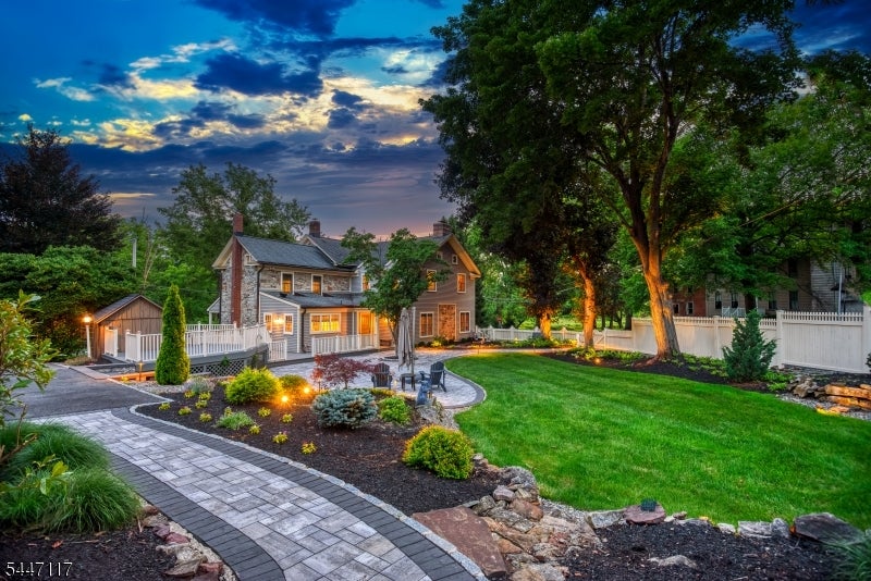127 E Asbury Anderson Rd — photo