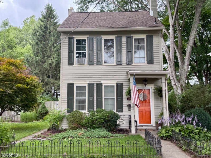424 Hardwick Street — photo