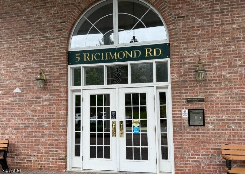 5409 Richmond Rd 409 — photo