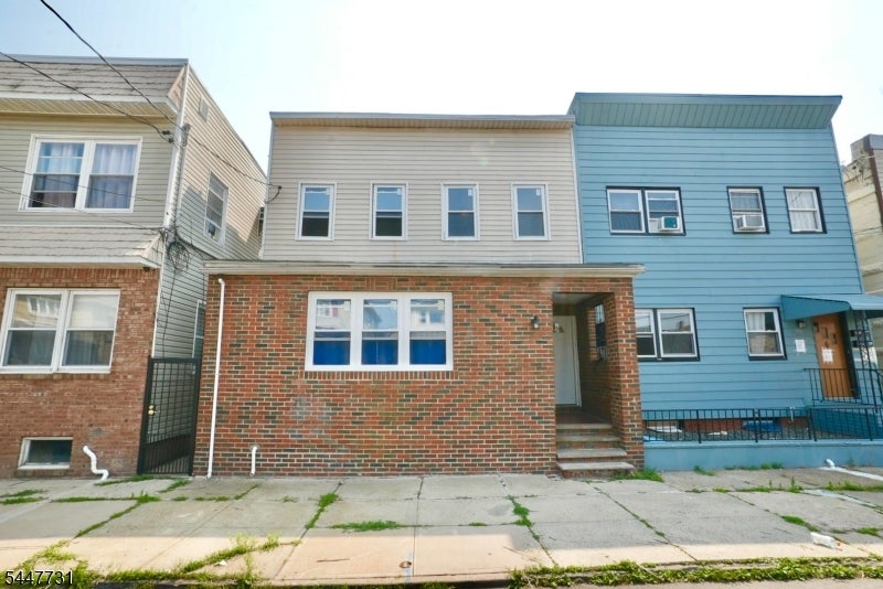 210 Sanford Ave Unit 2 2 — photo