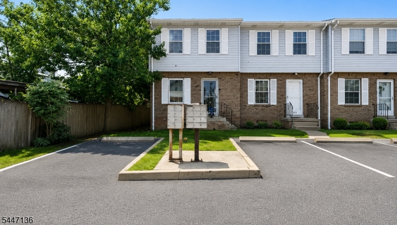 675 R Garden Street Unit 1 — photo