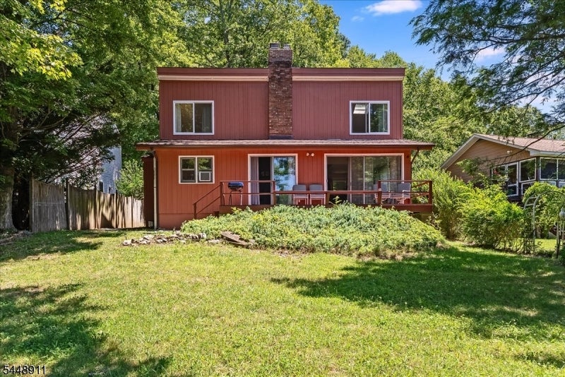 907 Plymouth Lake Dr — photo
