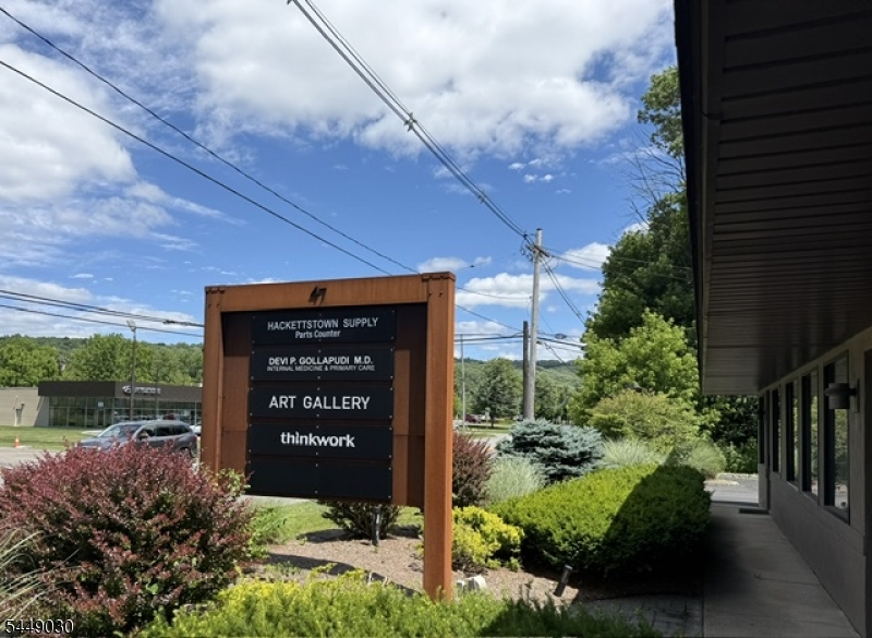 47 US Highway 46 — photo