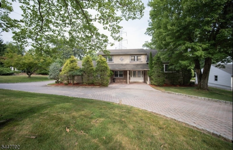 69 Ridge Dr — photo