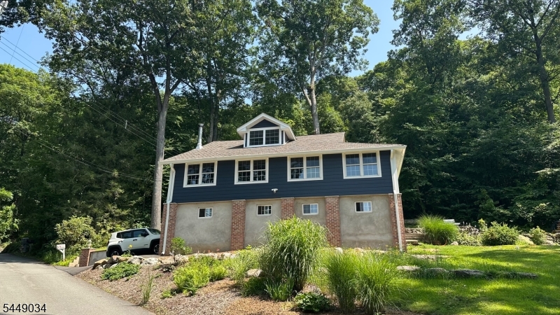 20 Mt Crest Road — photo