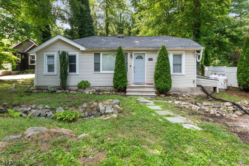 35 Bayonne Drive — photo