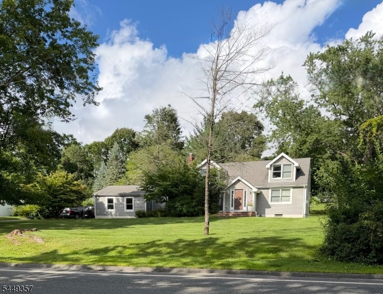 49 Schoolhouse Rd — photo