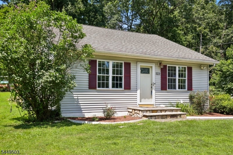 523 W Hill Rd — photo